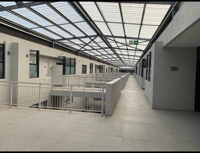 2 BEDROOM APARTMENT FOR SALE IN UMHLANGA RIDGE